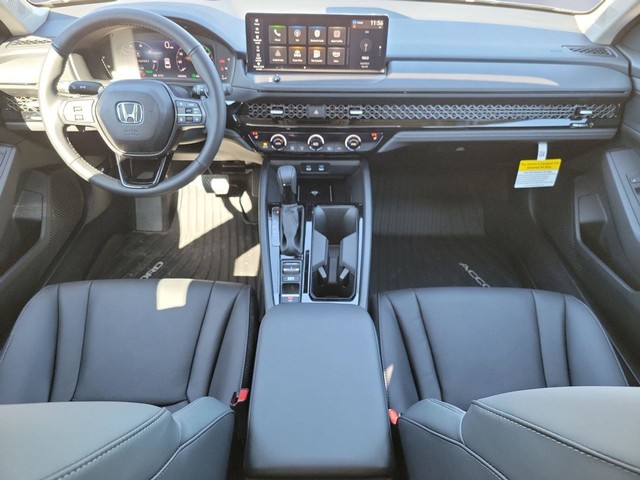 Honda Accord Hybrid Vehicle Full-screen Gallery Image 09