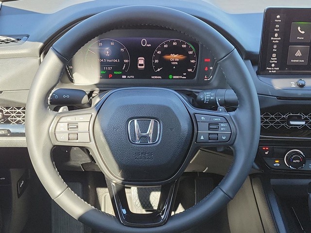 Honda Accord Hybrid Vehicle Full-screen Gallery Image 10