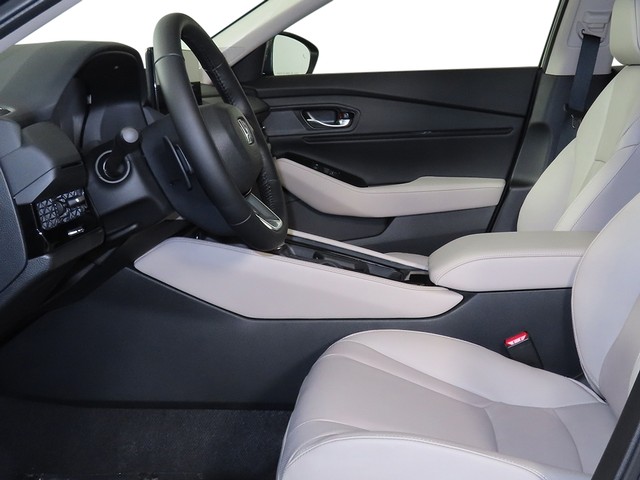 Honda Accord Hybrid Vehicle Full-screen Gallery Image 11