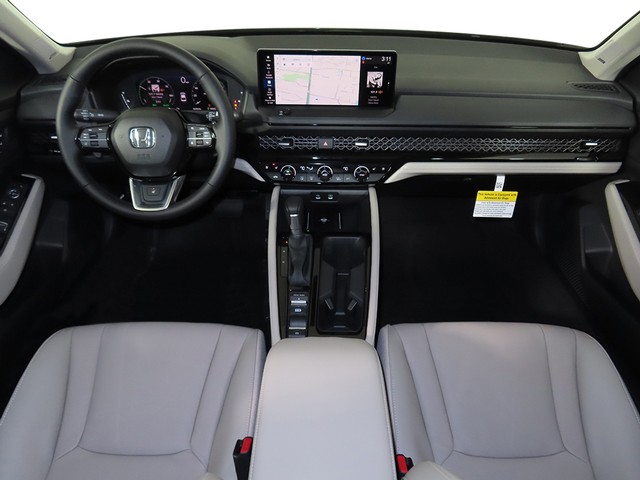 Honda Accord Hybrid Vehicle Full-screen Gallery Image 12