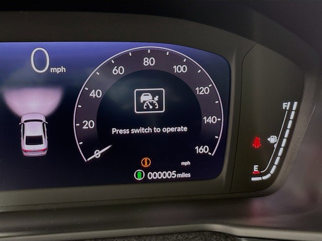 Honda Accord Sedan Vehicle Full-screen Gallery Image 13