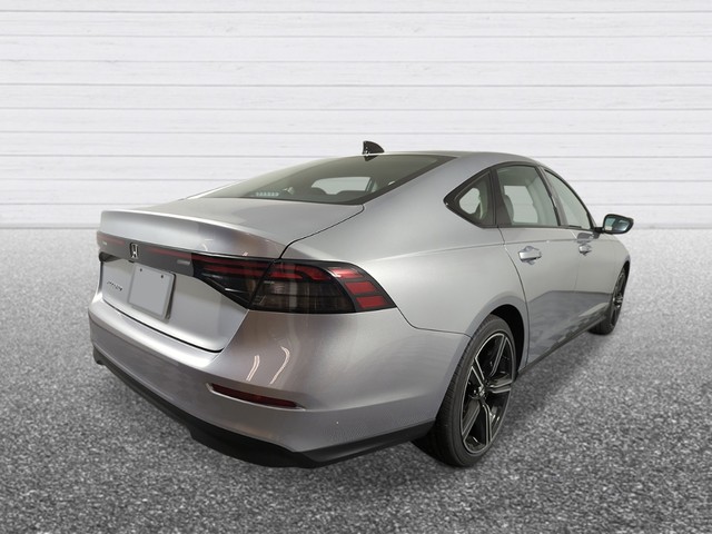 Honda Accord Sedan Vehicle Full-screen Gallery Image 04