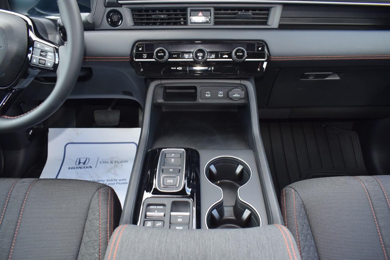 Honda Pilot Vehicle Full-screen Gallery Image 15