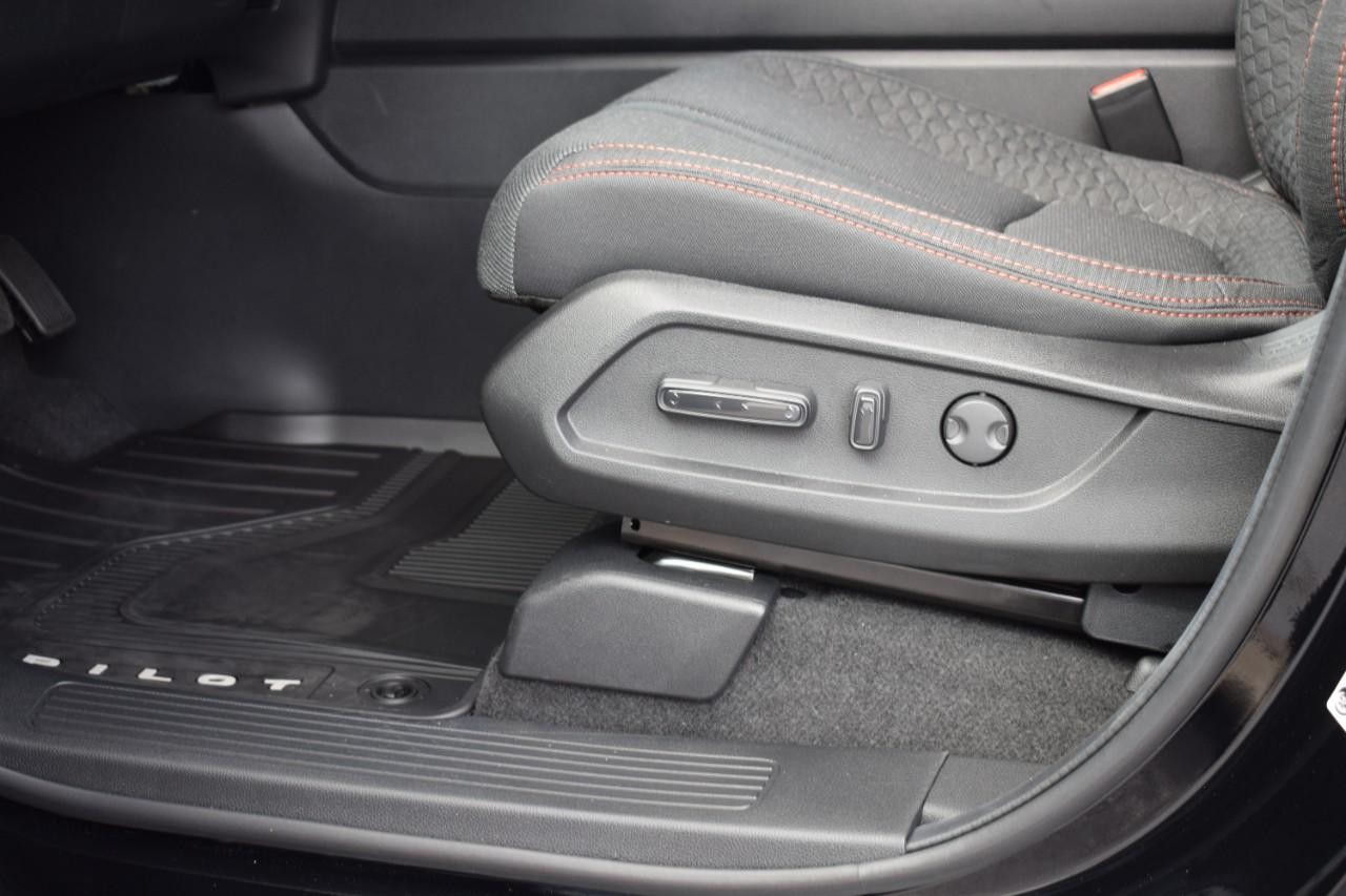 Honda Pilot Vehicle Full-screen Gallery Image 21