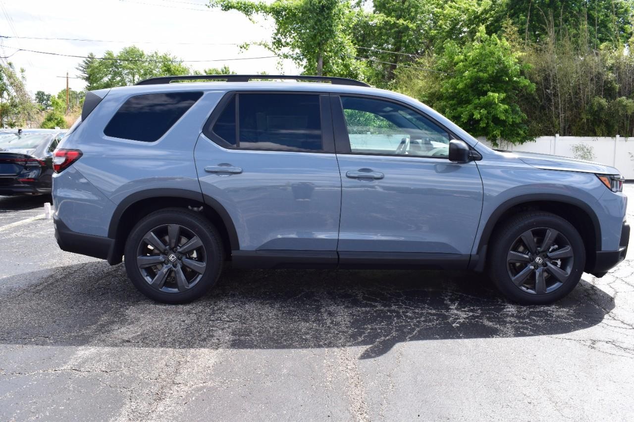 Honda Pilot Vehicle Full-screen Gallery Image 04