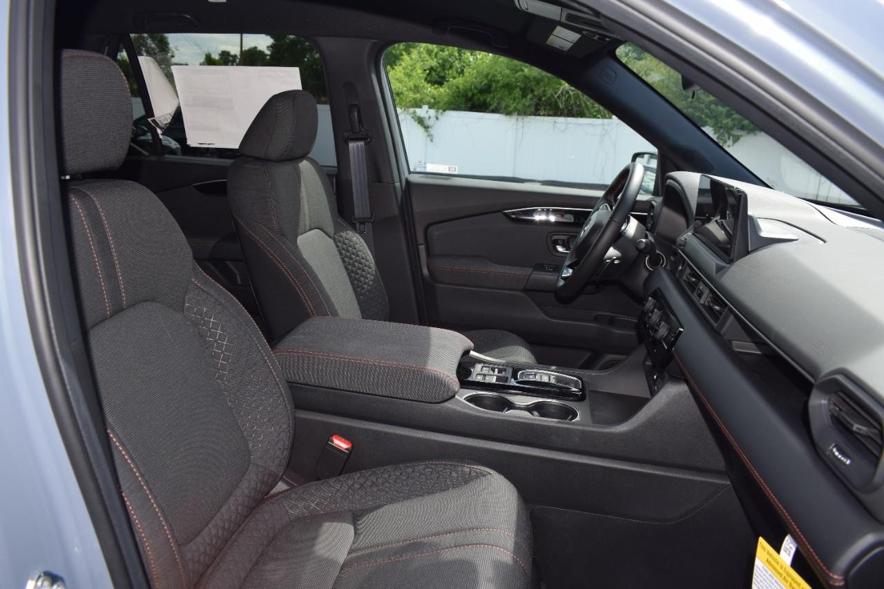 Honda Pilot Vehicle Full-screen Gallery Image 17