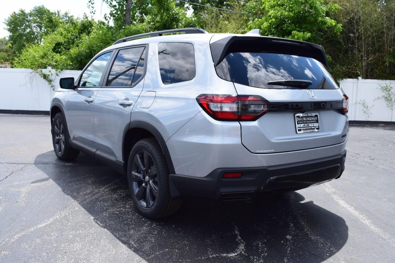 Honda Pilot Vehicle Full-screen Gallery Image 08