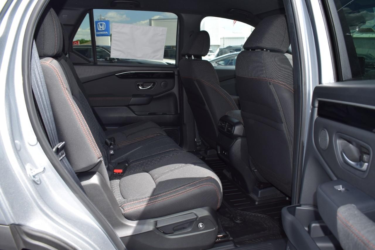 Honda Pilot Vehicle Full-screen Gallery Image 11