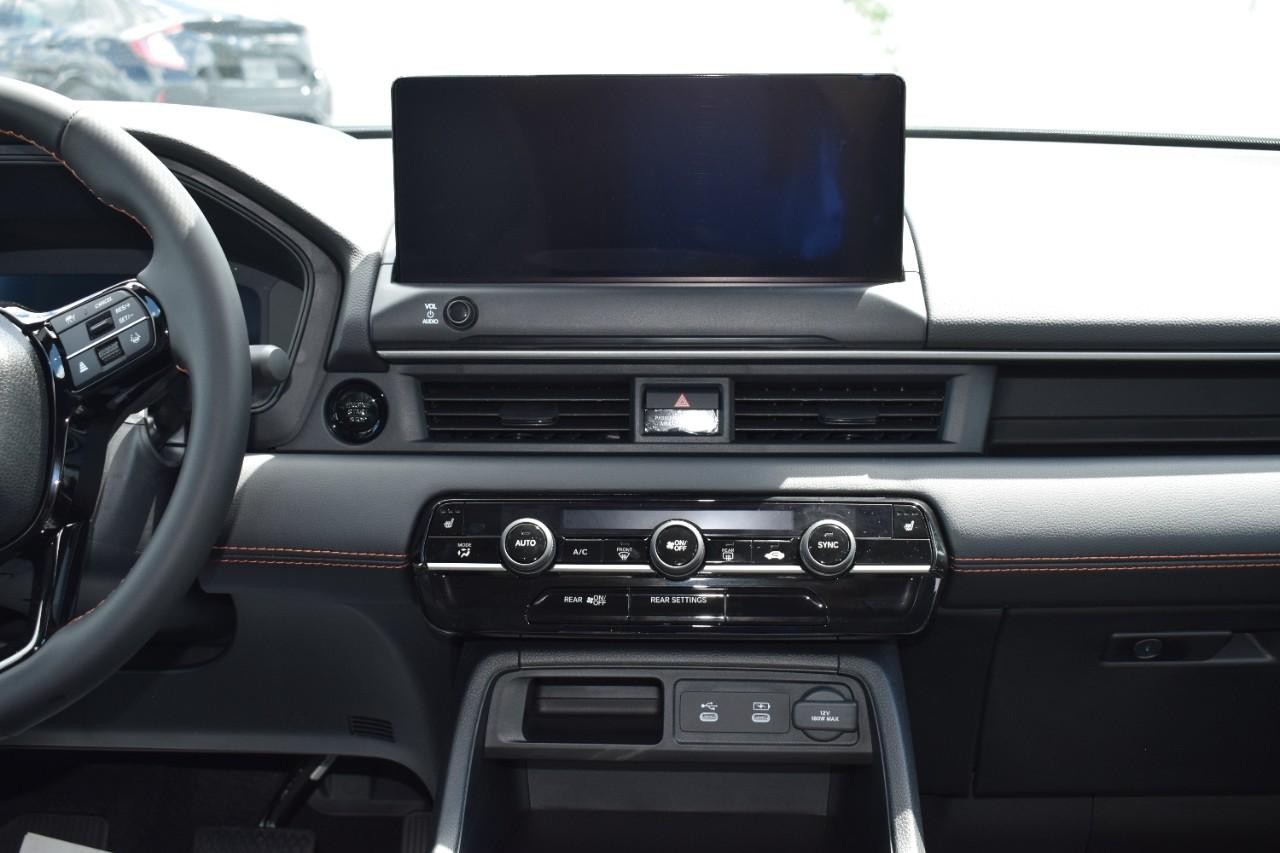 Honda Pilot Vehicle Full-screen Gallery Image 14