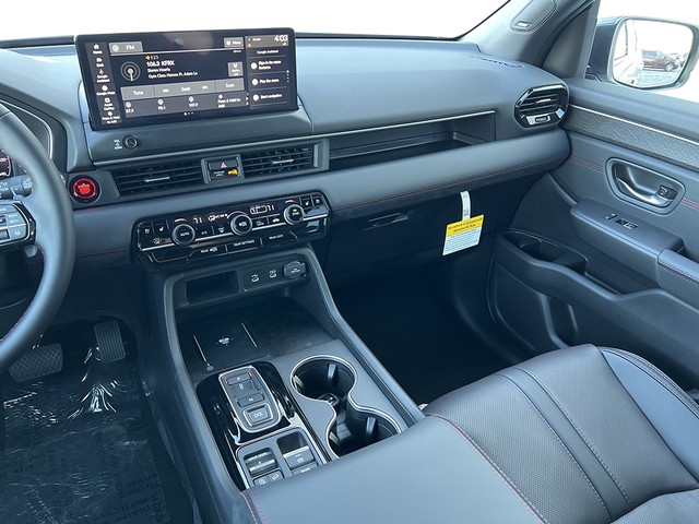 Honda Pilot Vehicle Full-screen Gallery Image 14