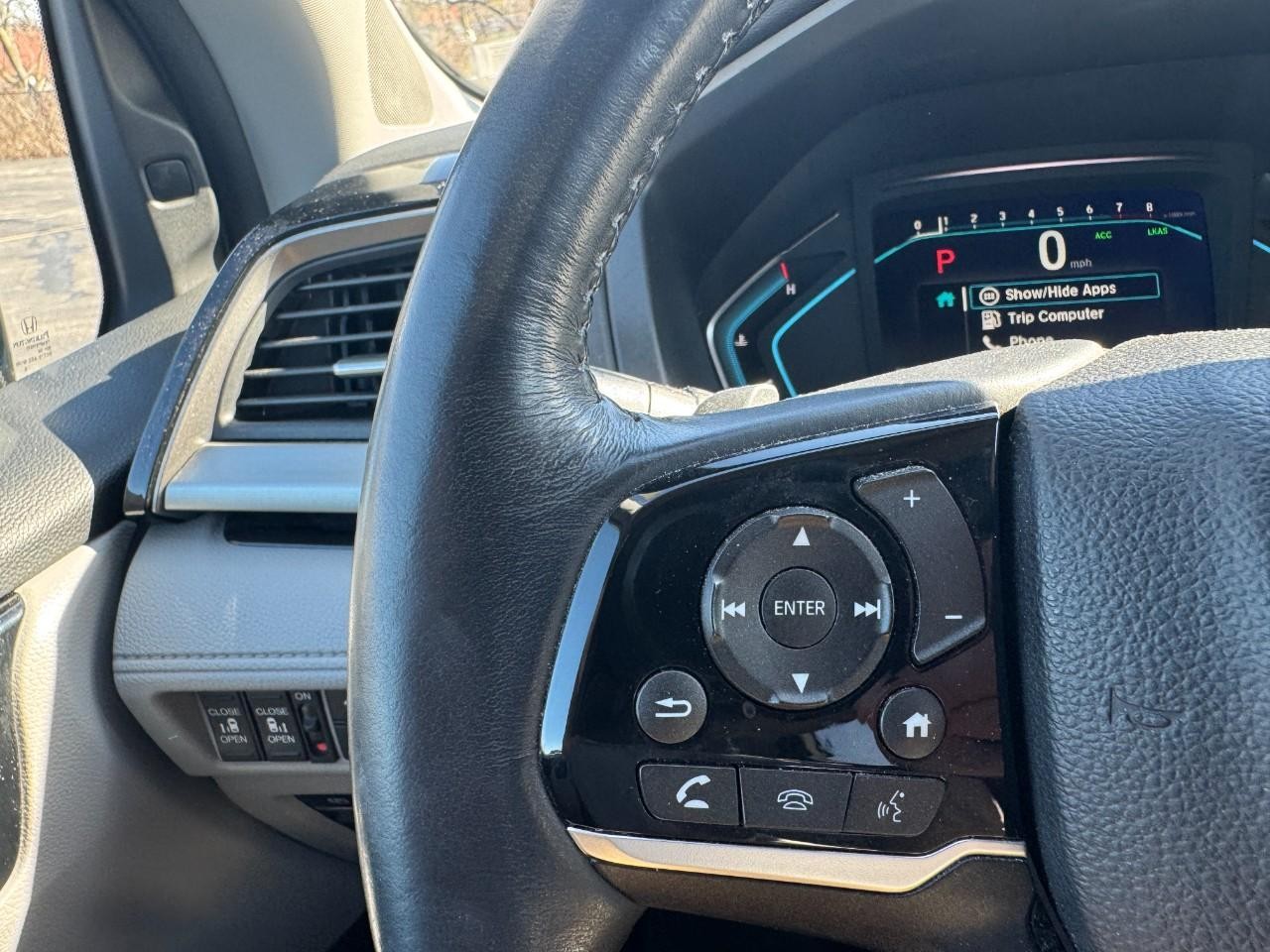 Honda Odyssey Vehicle Full-screen Gallery Image 21