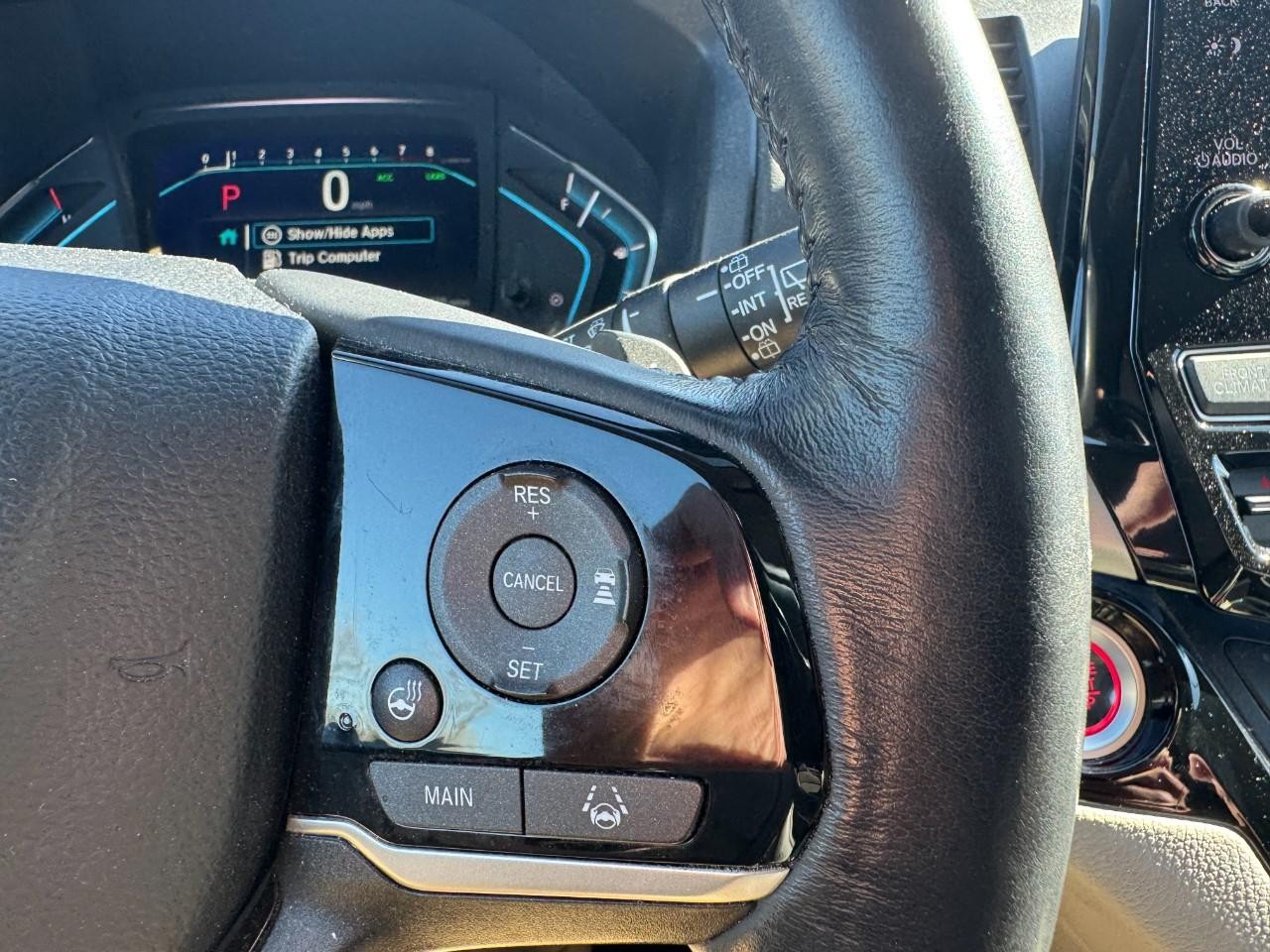 Honda Odyssey Vehicle Full-screen Gallery Image 22