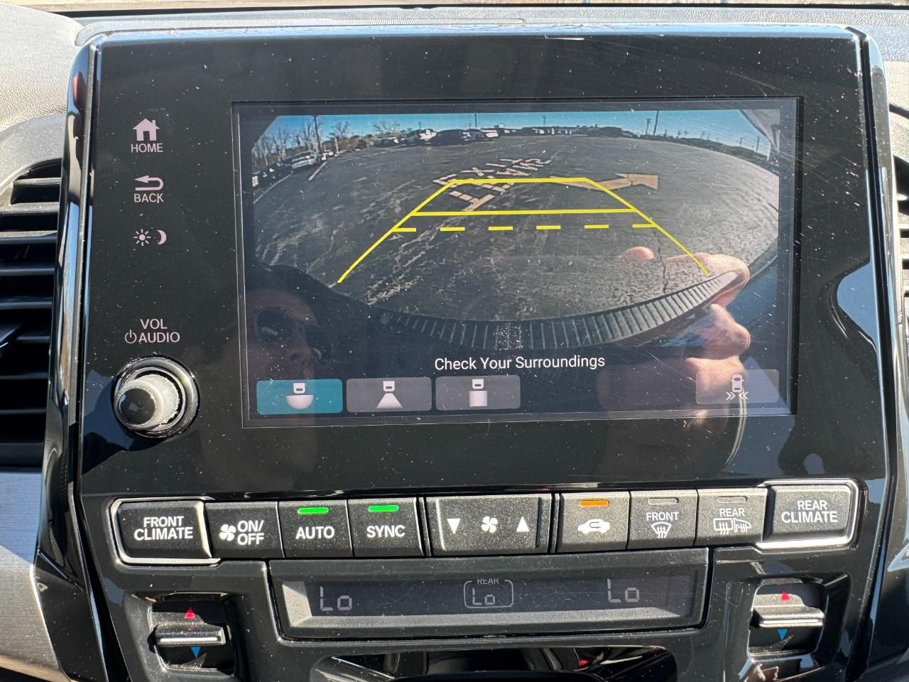 Honda Odyssey Vehicle Full-screen Gallery Image 26