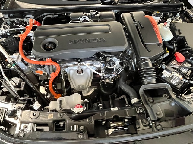 Honda Civic Sedan Hybrid Vehicle Full-screen Gallery Image 12