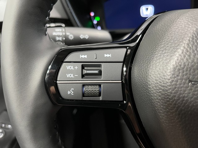 Honda CR-V Vehicle Full-screen Gallery Image 17