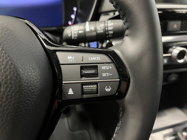 Honda CR-V Vehicle Full-screen Gallery Image 18