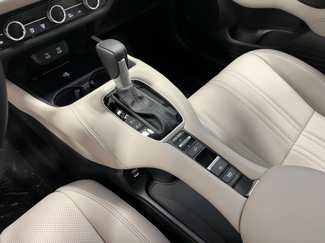 Honda HR-V Vehicle Full-screen Gallery Image 22