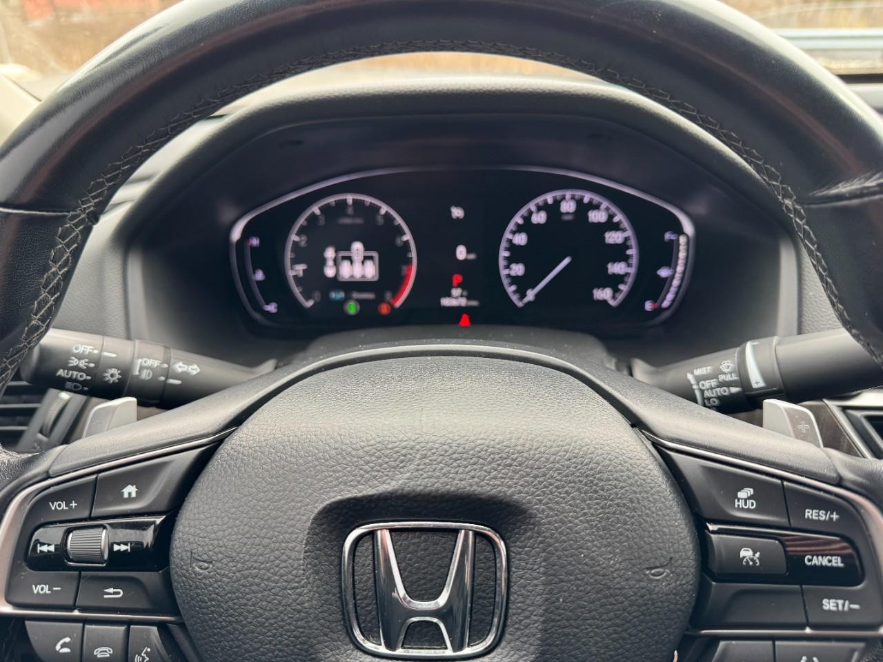 Honda Accord Sedan Vehicle Full-screen Gallery Image 18