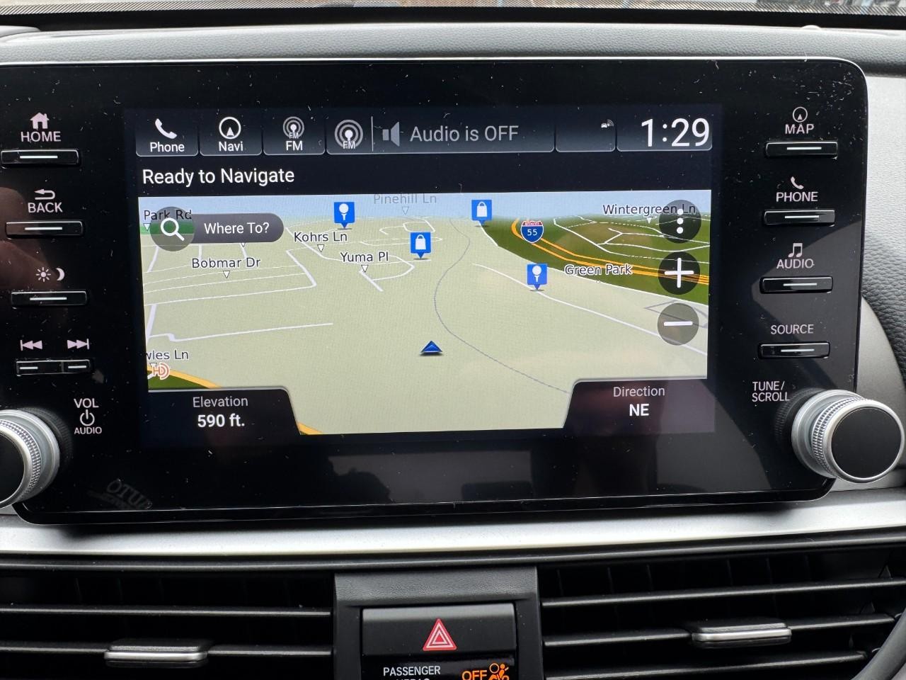 Honda Accord Sedan Vehicle Full-screen Gallery Image 21