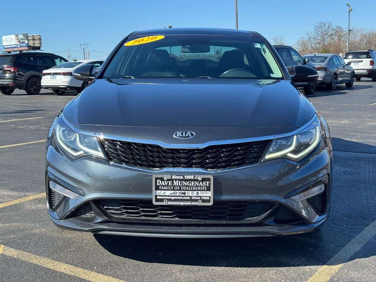 Kia Optima Vehicle Full-screen Gallery Image 09