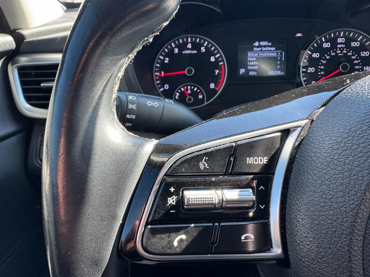 Kia Optima Vehicle Full-screen Gallery Image 20