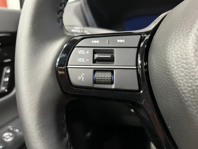 Honda CR-V Vehicle Full-screen Gallery Image 17