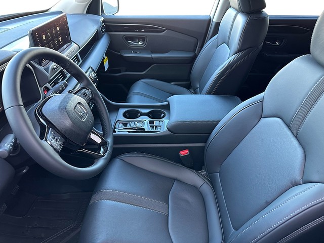 Honda Passport Vehicle Full-screen Gallery Image 11