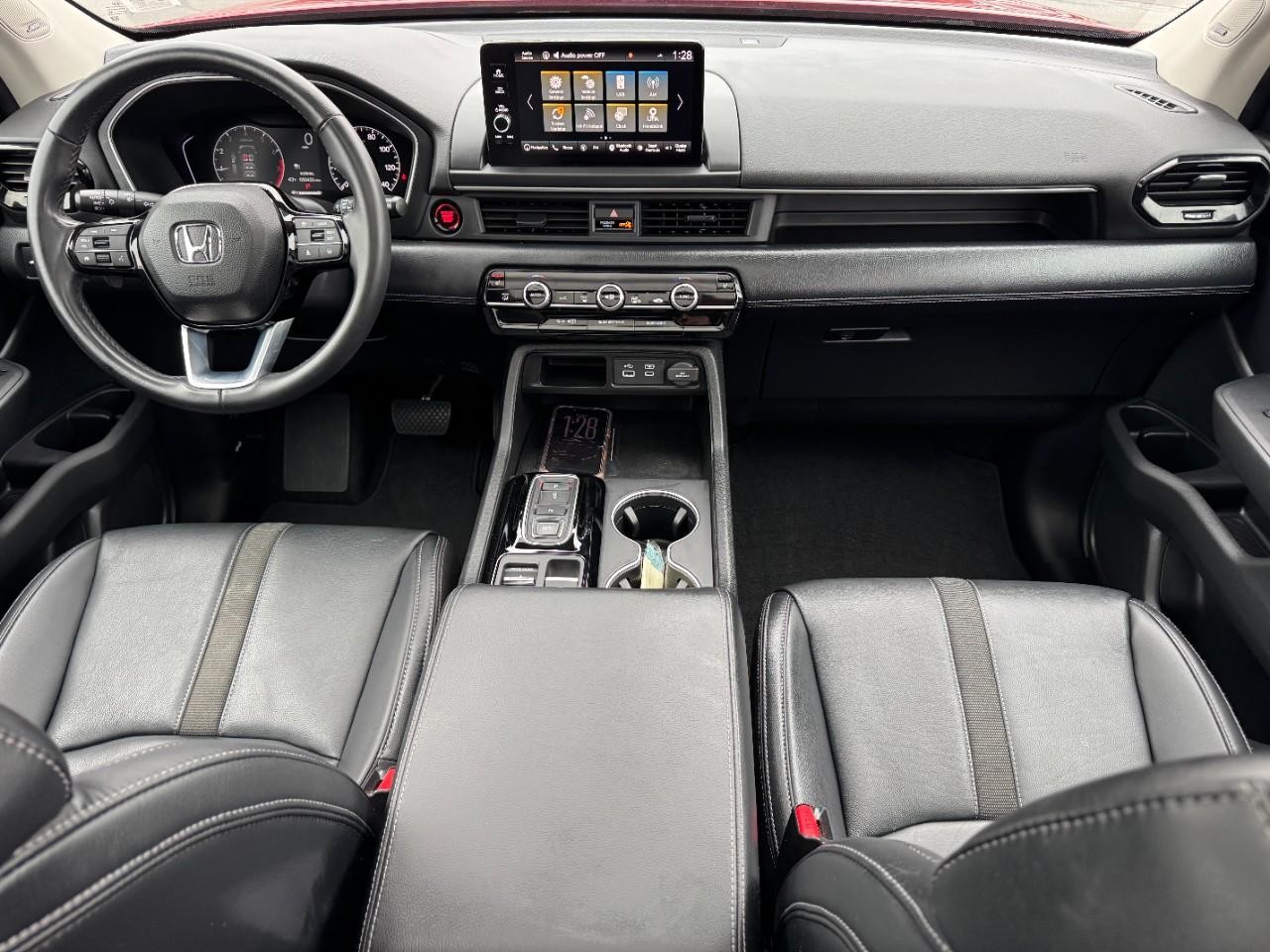 Honda Pilot Vehicle Full-screen Gallery Image 13