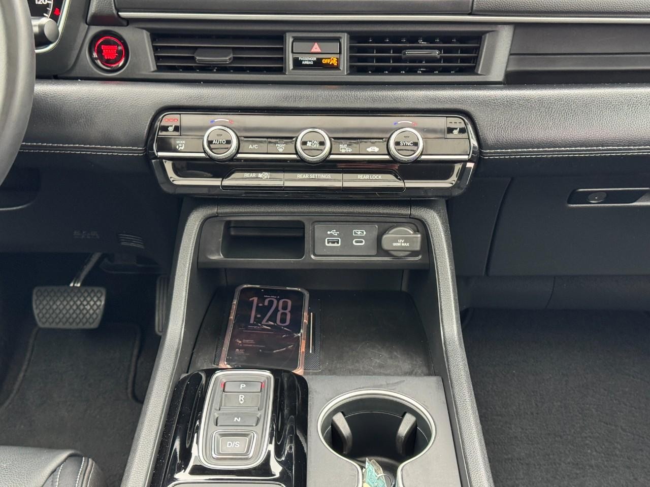 Honda Pilot Vehicle Full-screen Gallery Image 16