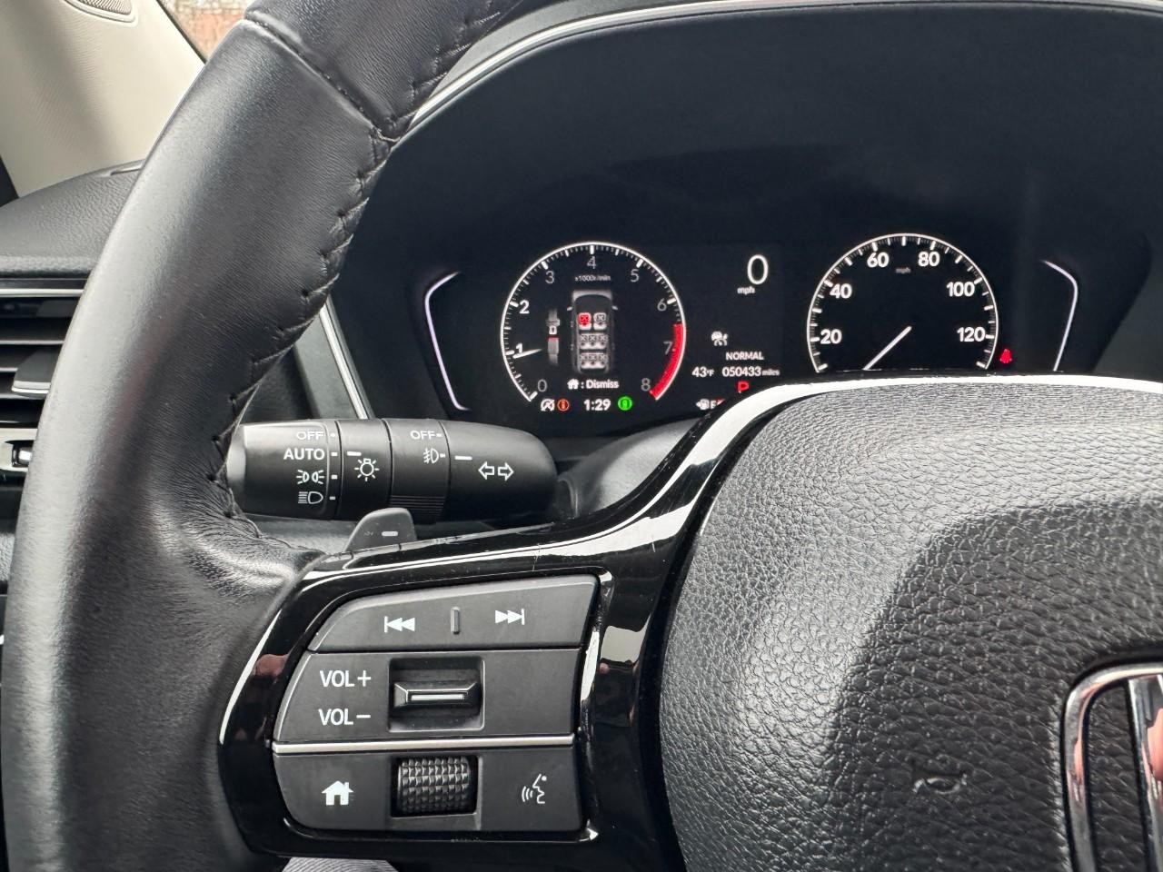 Honda Pilot Vehicle Full-screen Gallery Image 22