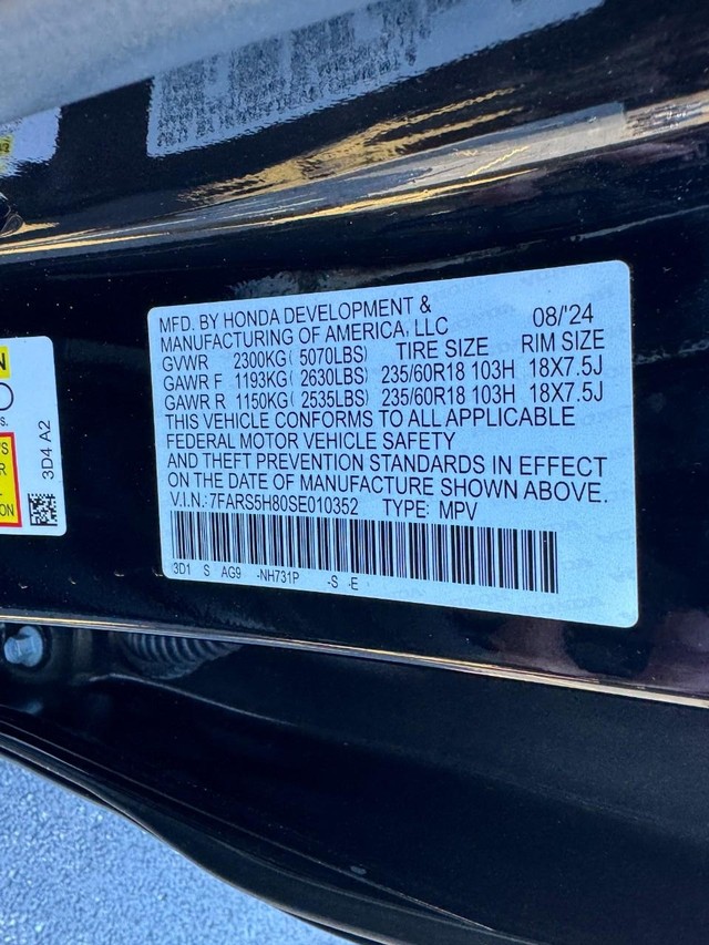 Honda CR-V Hybrid Vehicle Full-screen Gallery Image 24