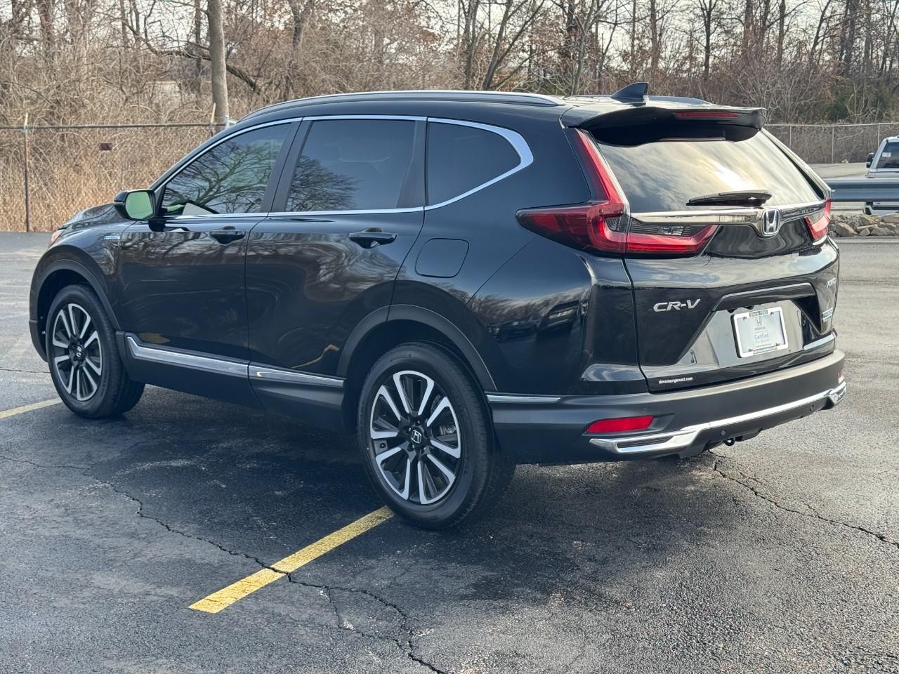 Honda CR-V Hybrid Vehicle Full-screen Gallery Image 07