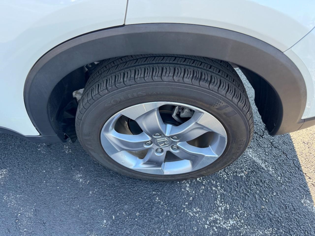 Honda HR-V Vehicle Full-screen Gallery Image 07