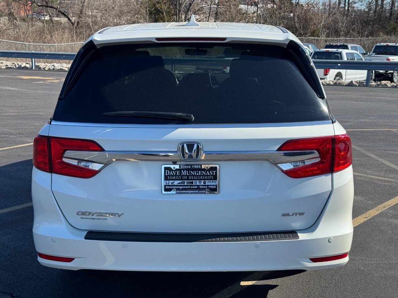 Honda Odyssey Vehicle Full-screen Gallery Image 05