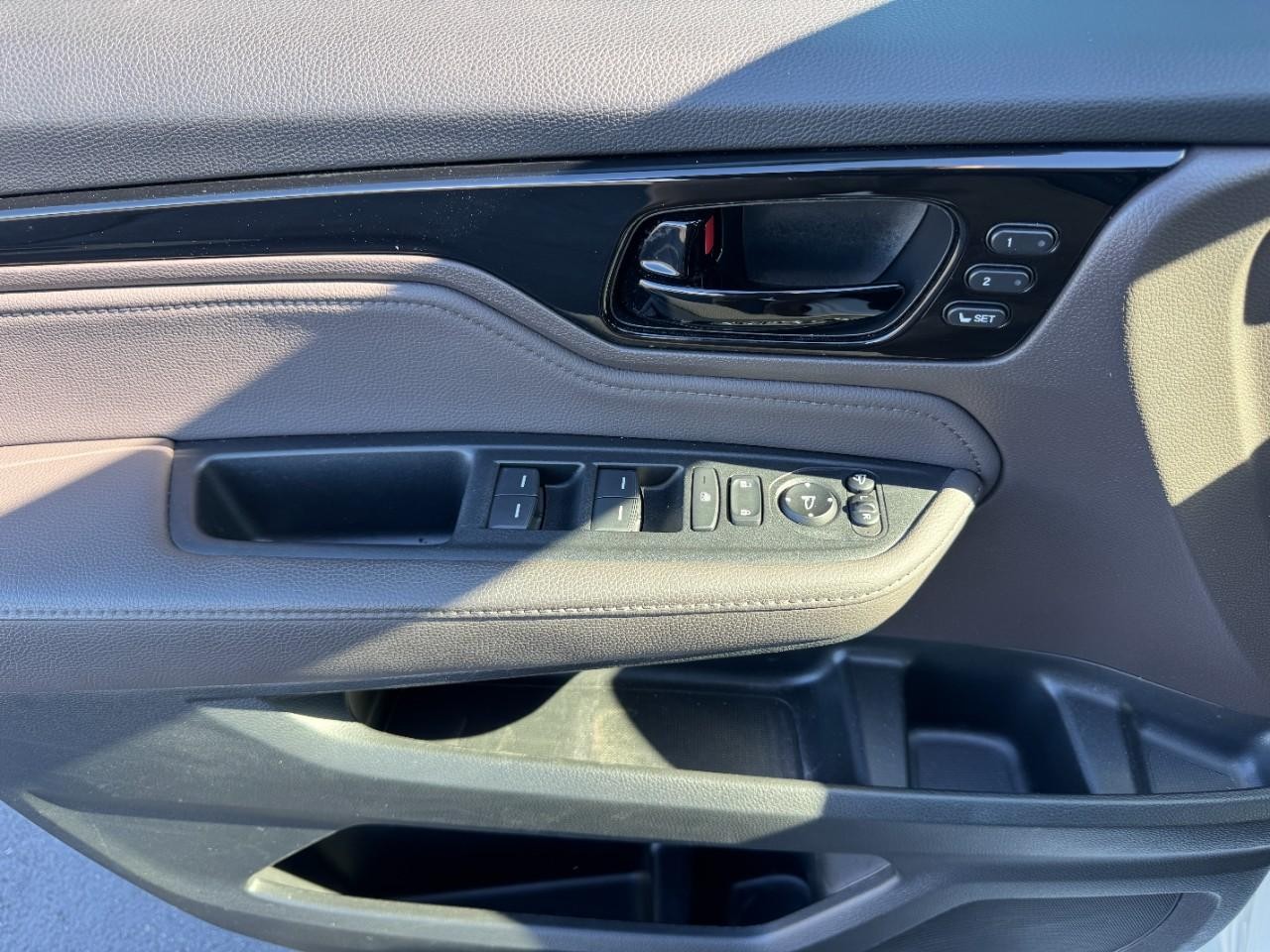 Honda Odyssey Vehicle Full-screen Gallery Image 20