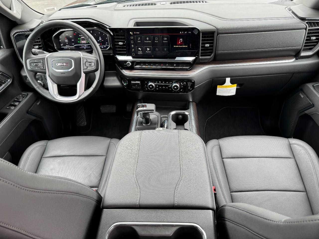 GMC Sierra 1500 Vehicle Full-screen Gallery Image 11