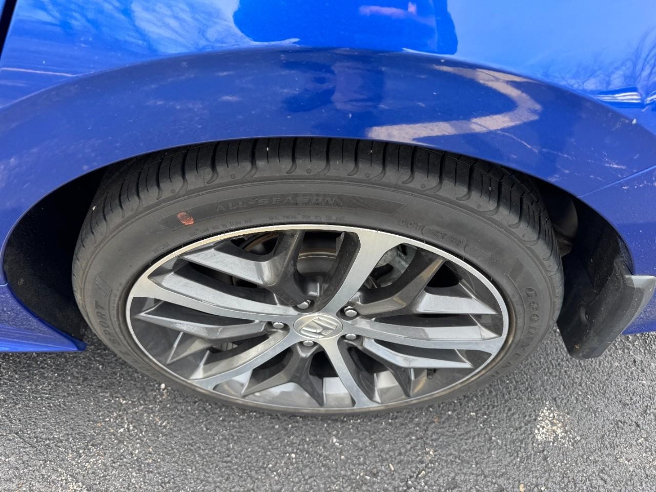 Honda Civic Sedan Vehicle Full-screen Gallery Image 07