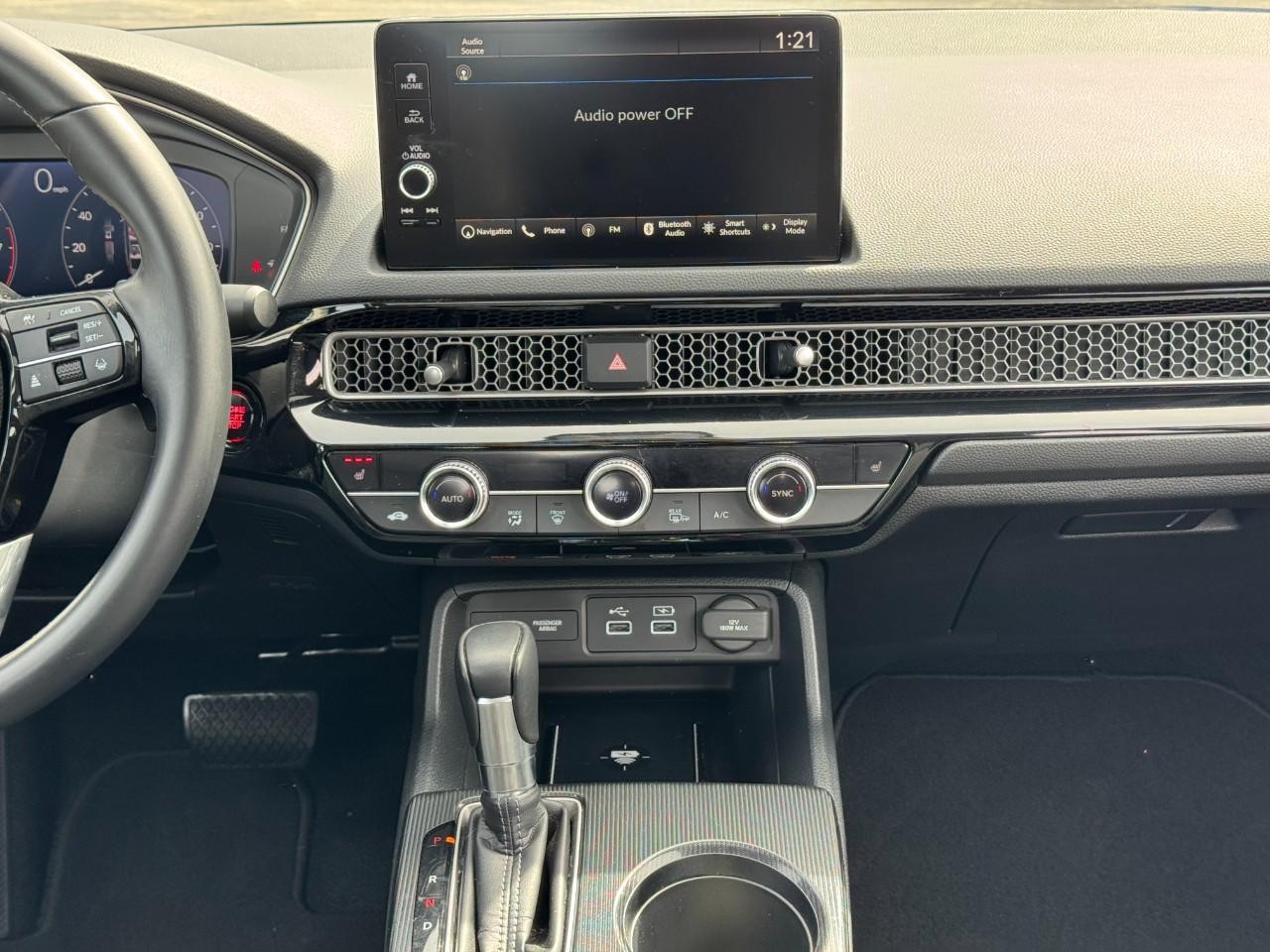 Honda Civic Sedan Vehicle Full-screen Gallery Image 13