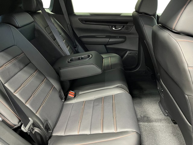 Honda CR-V Hybrid Vehicle Full-screen Gallery Image 28