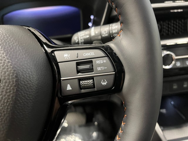 Honda CR-V Hybrid Vehicle Full-screen Gallery Image 19