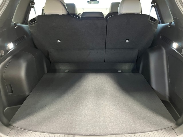 Honda CR-V Hybrid Vehicle Full-screen Gallery Image 27