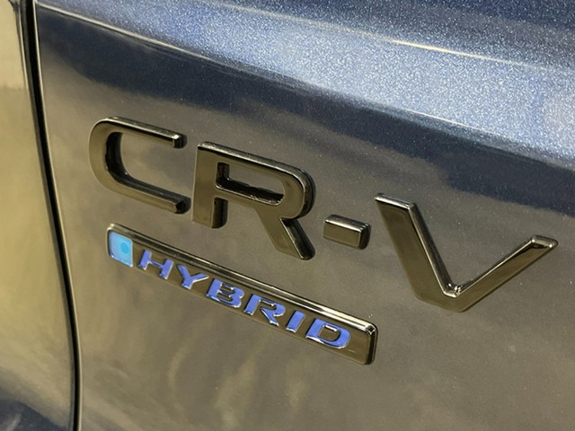 Honda CR-V Hybrid Vehicle Full-screen Gallery Image 06