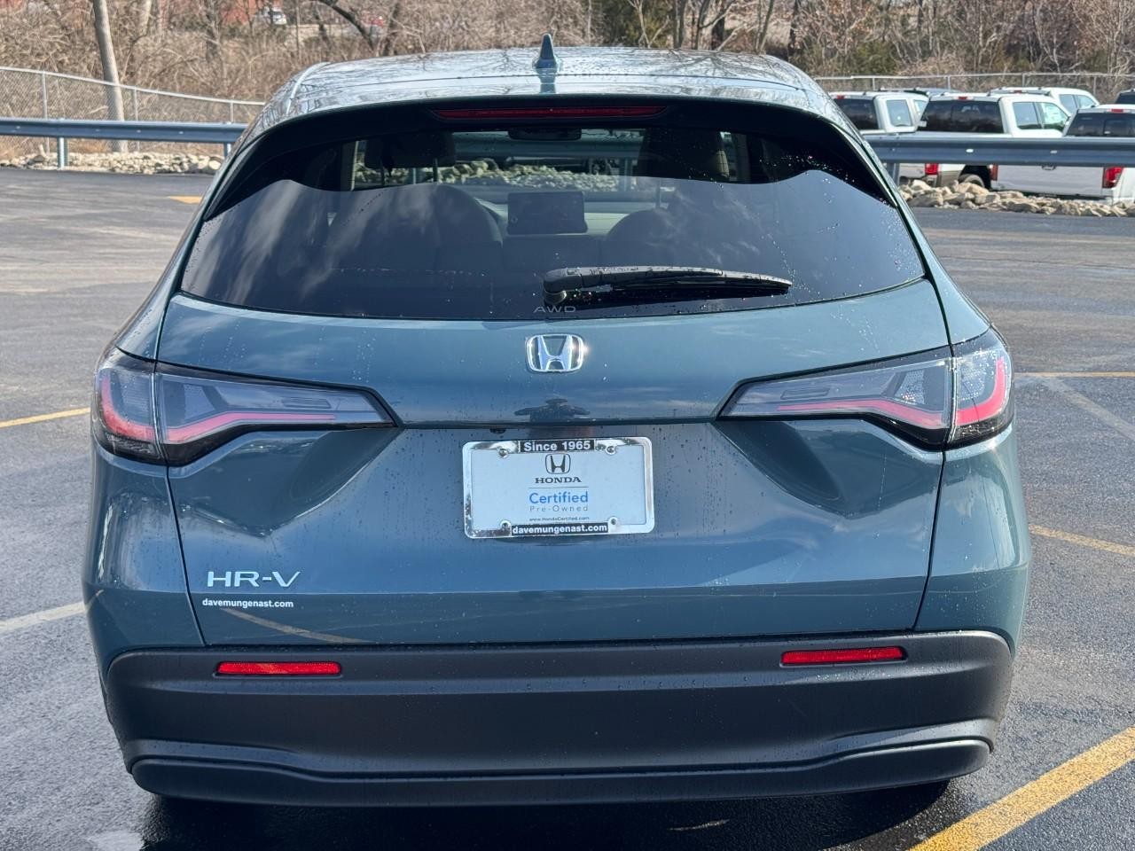 Honda HR-V Vehicle Full-screen Gallery Image 05