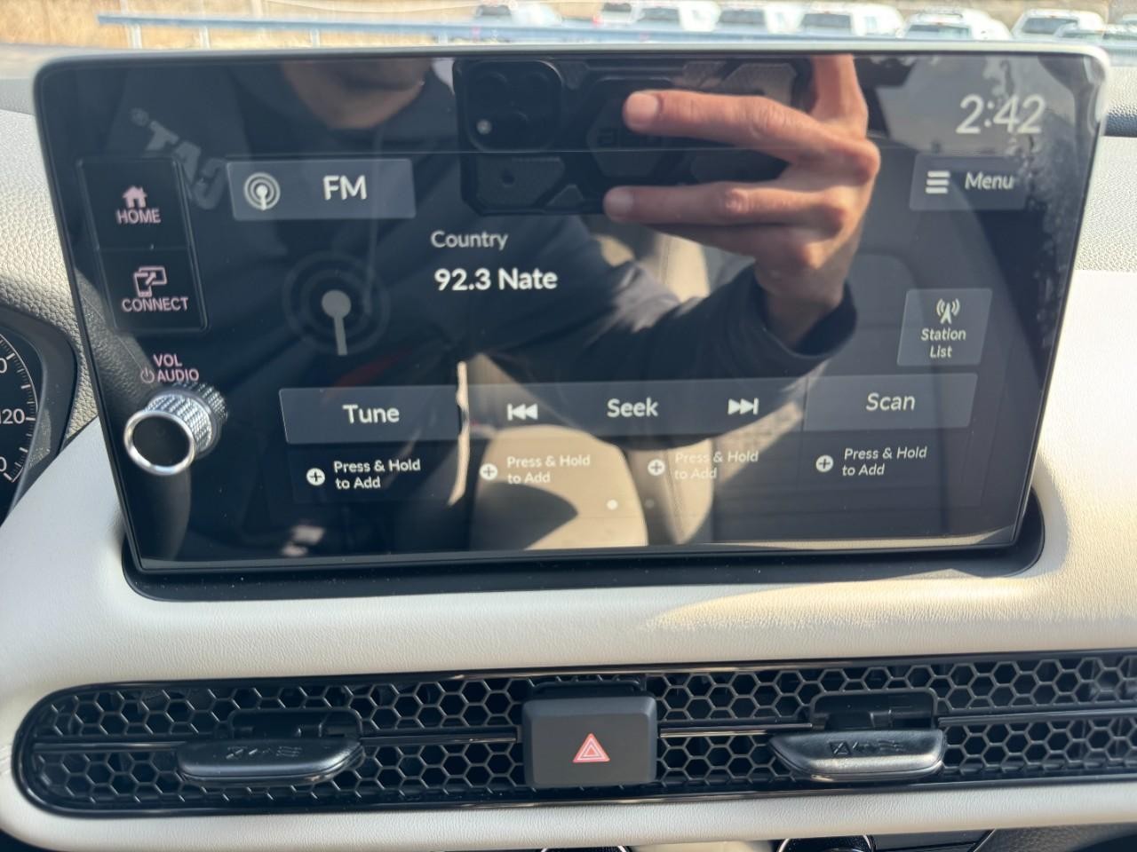 Honda HR-V Vehicle Full-screen Gallery Image 21