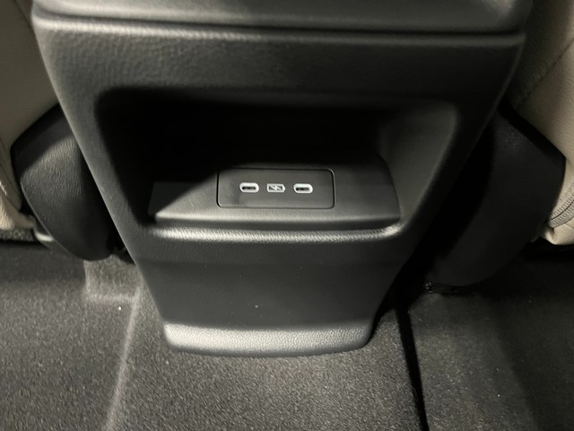 Honda CR-V Vehicle Full-screen Gallery Image 25