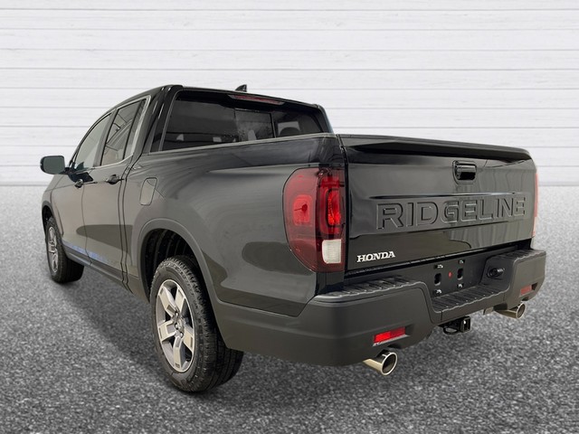 Honda Ridgeline Vehicle Full-screen Gallery Image 03