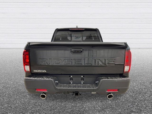Honda Ridgeline Vehicle Full-screen Gallery Image 04