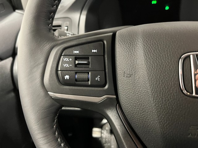 Honda Ridgeline Vehicle Full-screen Gallery Image 14