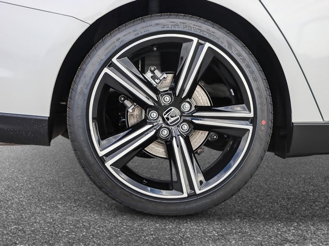 Honda Accord Sedan Vehicle Full-screen Gallery Image 07