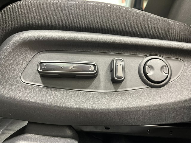 Honda CR-V Vehicle Full-screen Gallery Image 12